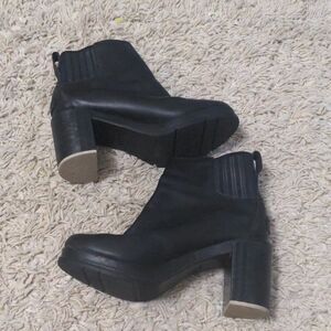 Sorel Black Margot Chelsea Boot